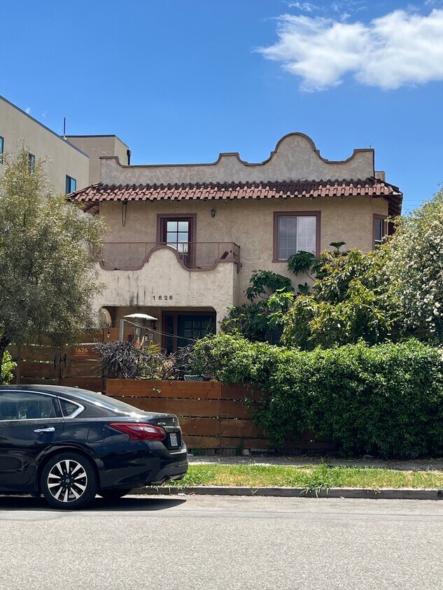 Primary Photo - 1626 Rockwood St