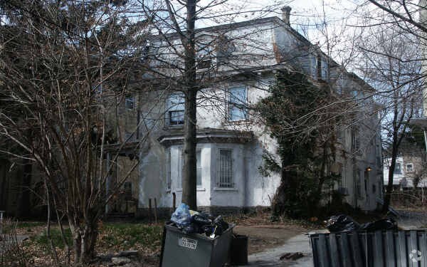 243 CON Rittenhouse ¡St - 243 W Rittenhouse St
