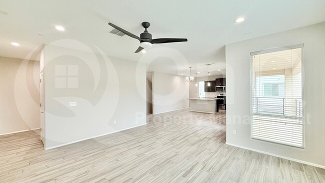 Foto del edificio - 1250 Abbey Ln