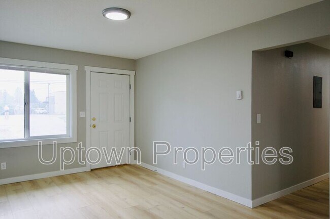 Foto del edificio - 466 N Adair St