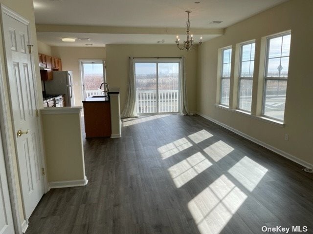 Foto del edificio - 6504 Beach Front Rd