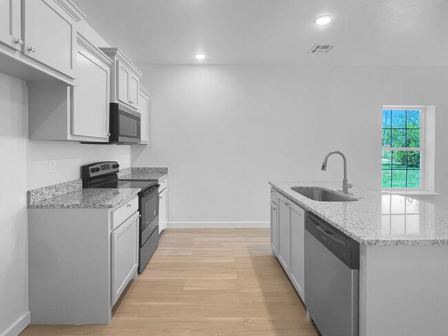 Foto del edificio - Feel at Home in This Newly Built 2-Bedroom...