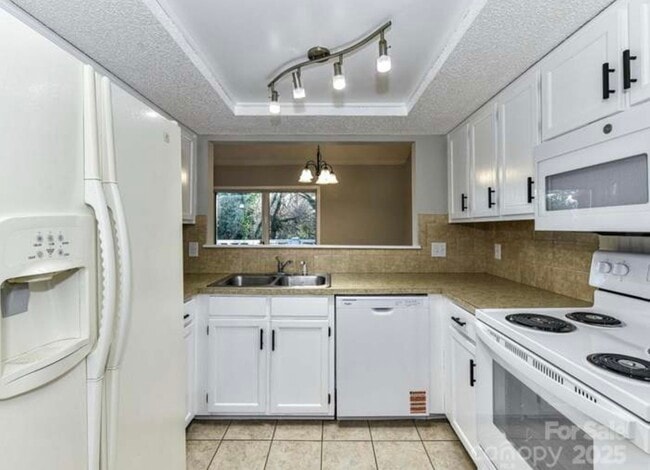 Foto del edificio - 5234 Amity Springs Dr