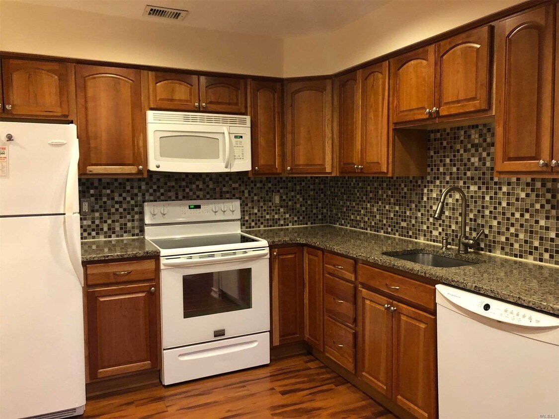 Primary Photo - 200 Springmeadow Dr