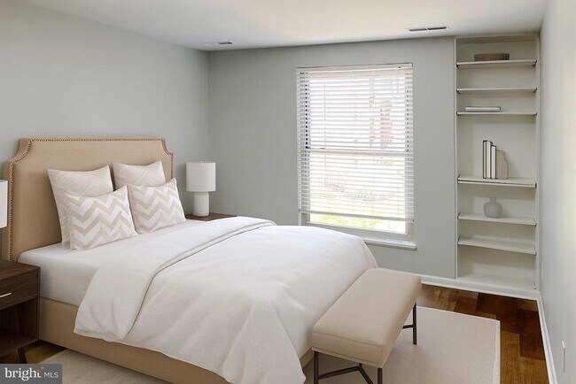 Foto del edificio - 3322 Woodburn Village Dr