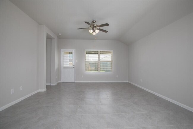 Building Photo - 18435 Grayson Blf Wy
