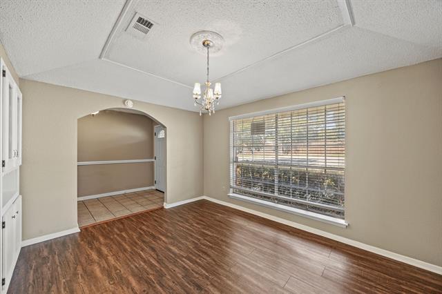 Building Photo - 7258 Brentwood Stair Rd