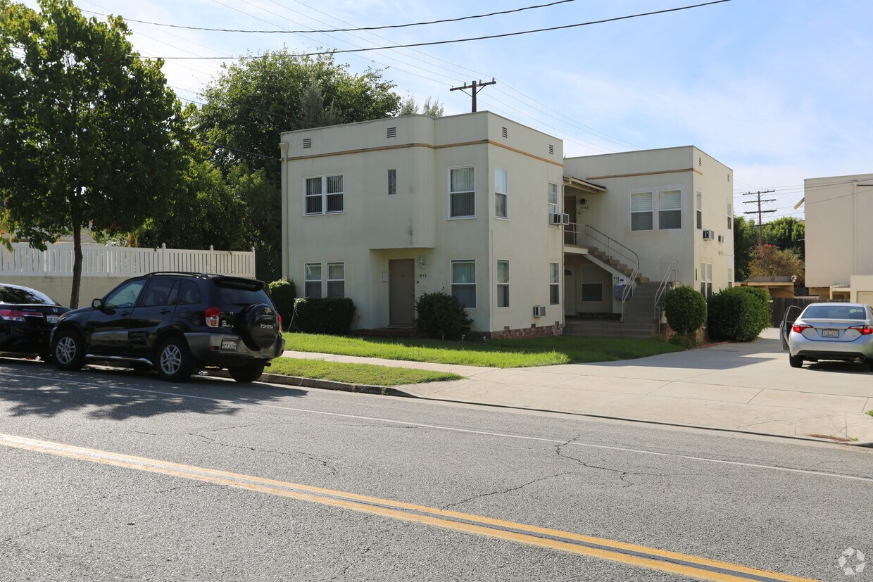 Foto principal - 416 E Stocker St