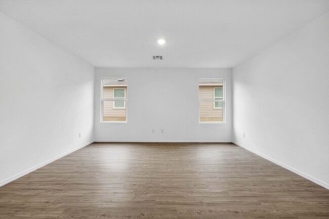 Building Photo - 9206 Selene Pl