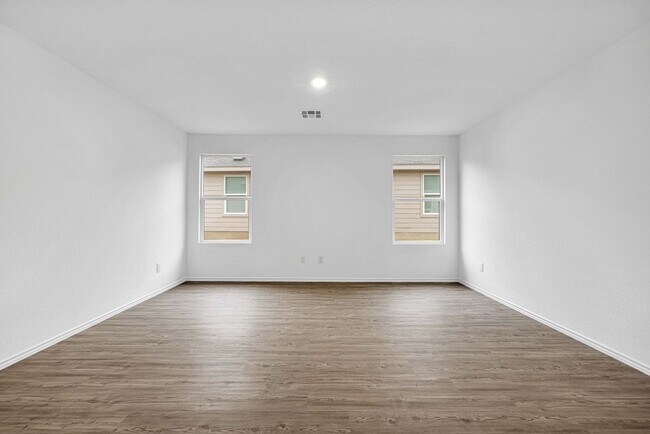 Foto del edificio - 9206 Selene Pl