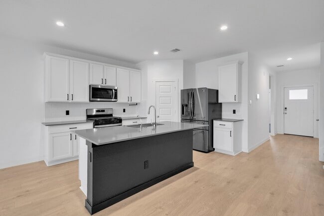Foto del edificio - 31855 Hallington Hl Ln
