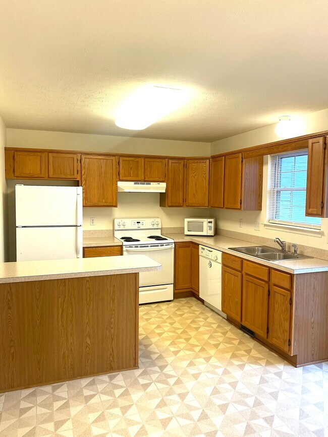 Building Photo - 104 Windstone Dr