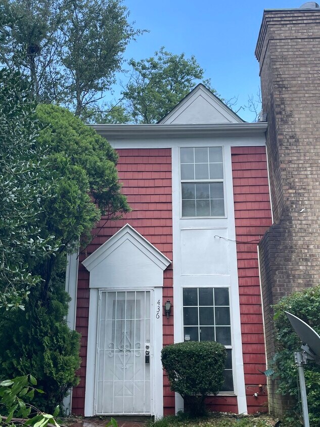 Great Location! - Great Location!