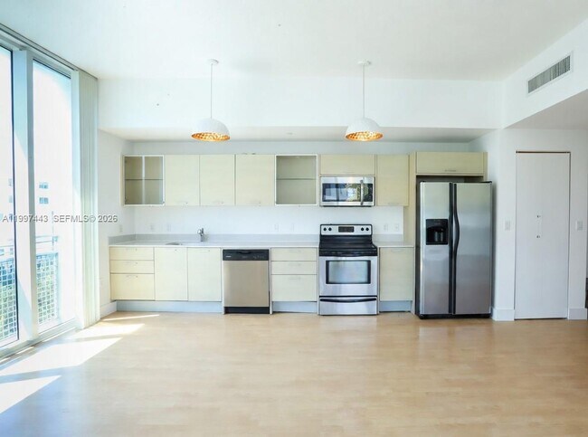 Foto del edificio - 350 NE 24th St