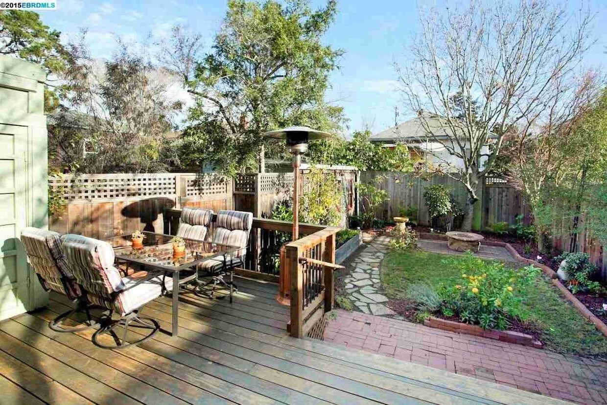 Primary Photo - 5360 Locksley Ave