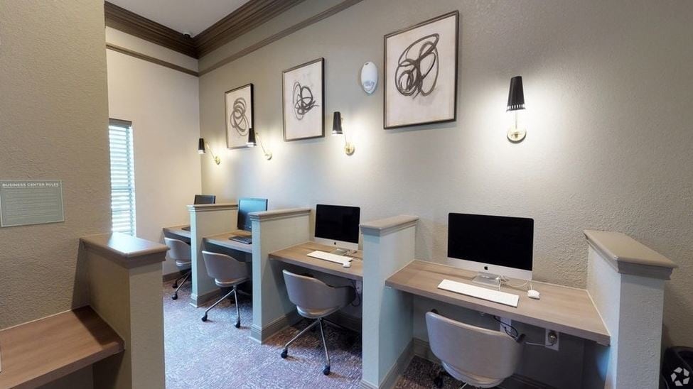 Photo - Landmark Apartments- AL