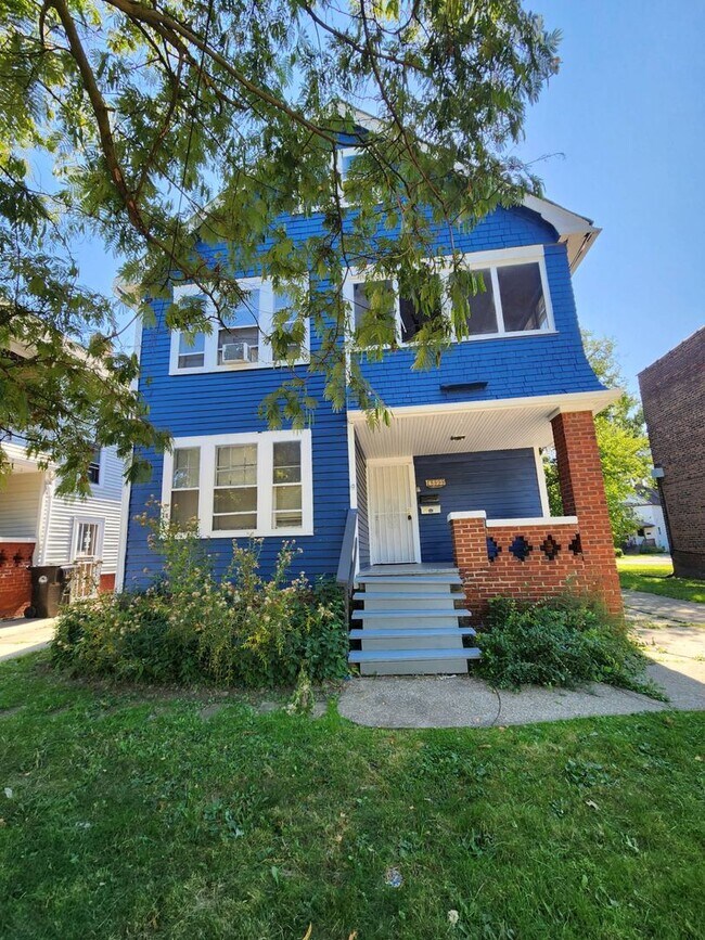 Building Photo - 18898 Ironwood Ave