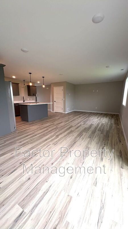Building Photo - 3208 Scotch Ln