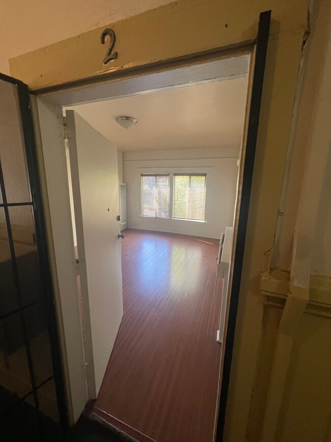 Building Photo - 201 Toluca N St