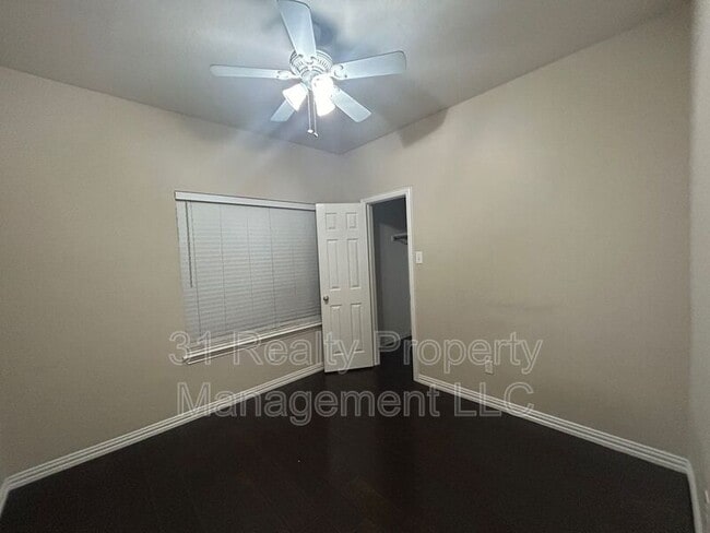 Foto del edificio - 10228 Ashburn Dr