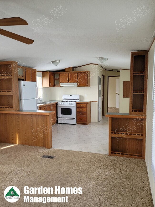 Building Photo - 9 Cedar Ln