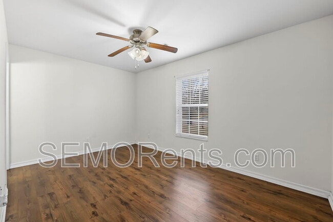 Building Photo - 3 Village Dr