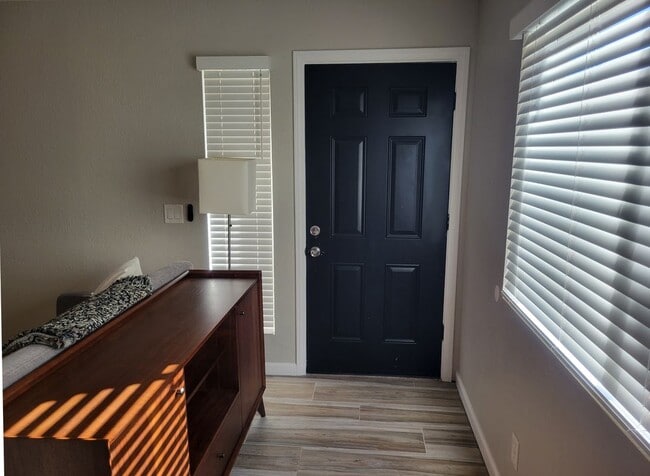 Foto del edificio - 12132 Wintergreen Dr