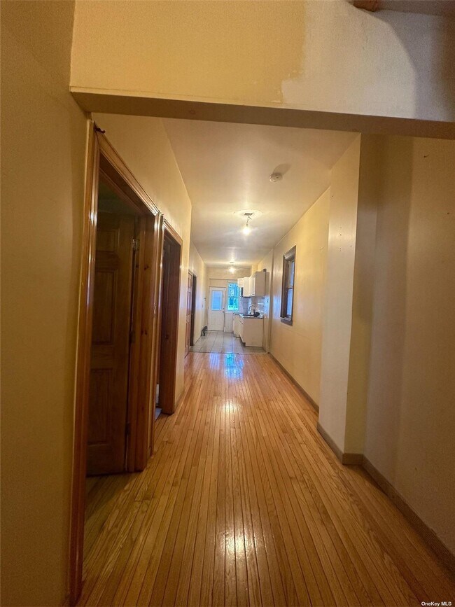 Foto del edificio - 88-01 104th St