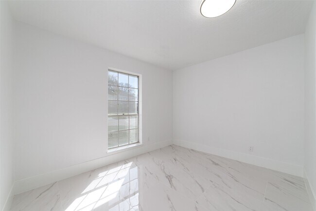 Foto del edificio - 13330 Agarita Ln