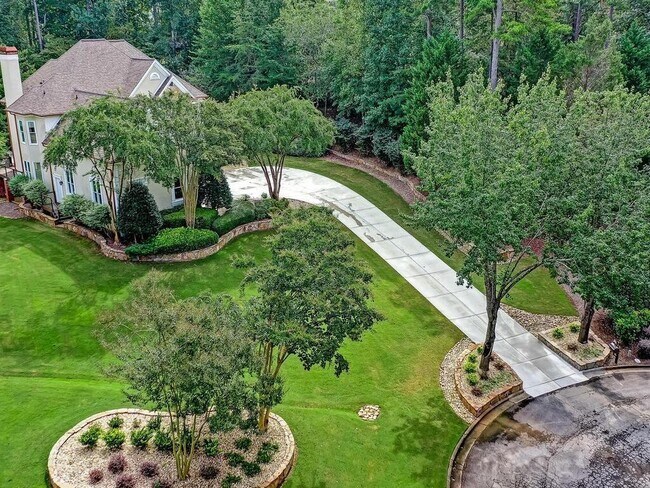 Foto del edificio - 6709 Wooded Cove Ct