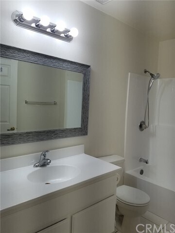 Building Photo - 9033 Grand Cir