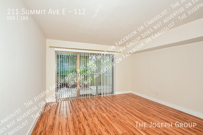 Foto del edificio - 211 Summit Ave E