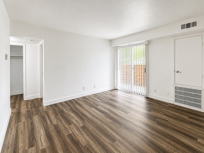 Foto del edificio - Cedar Lane Apartments