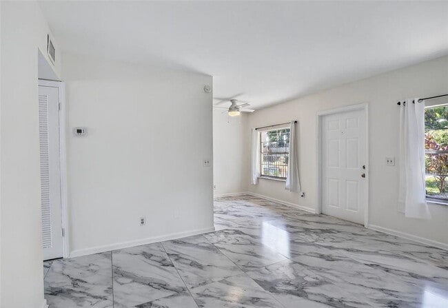 Foto del edificio - 1405 Miami Rd