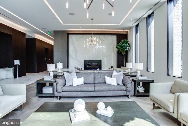 Foto del edificio - 1650 Silver Hill Dr