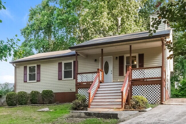 Foto del edificio - 3325 Shady Cove Rd