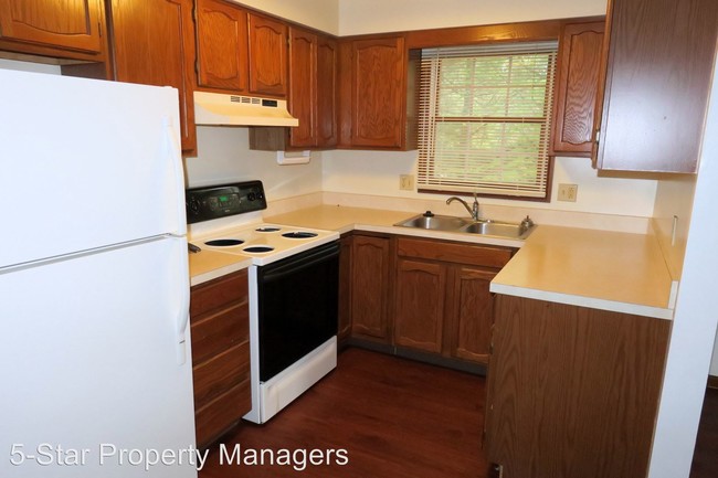 Building Photo - 1821 Manor Haus Ct