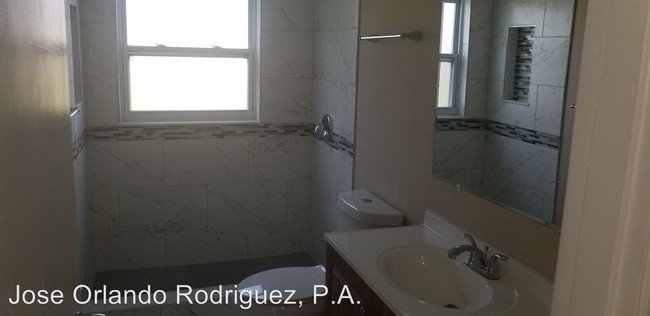 Foto del edificio - 2 br, 2 bath House - 1301 Keats Ave