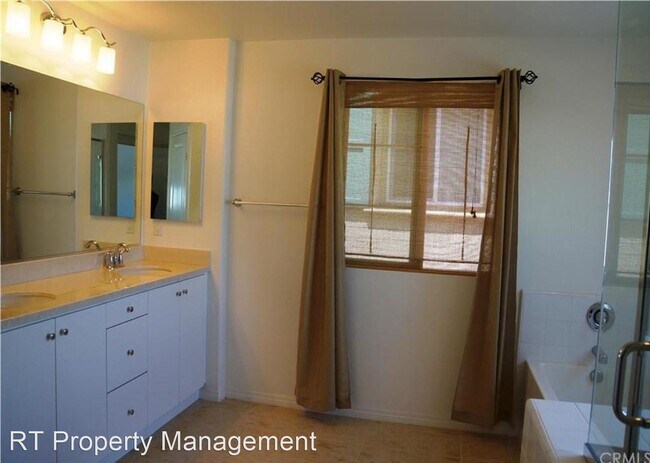 Building Photo - 3 br, 3 bath House - 37 Linden Ln