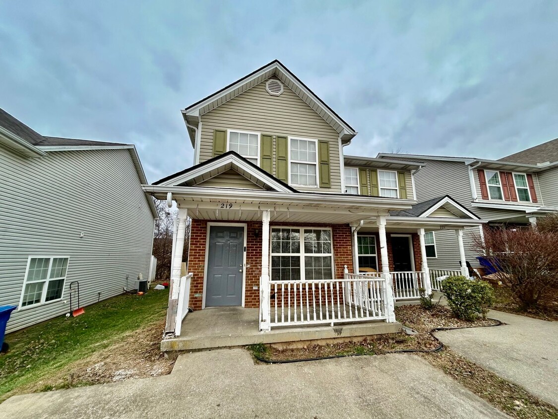 Photo - Now leasing 219 Simba Way in Lexington