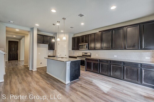 Foto del edificio - 3 br, 2.5 bath House - 12934 Renley Crest