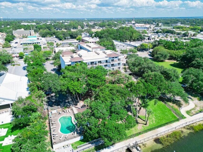 Foto del edificio - 113 Brooks St SE