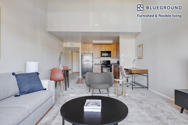 Building Photo - 20500 Ventura Blvd