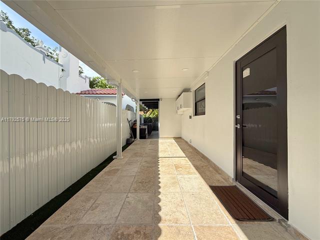 Foto del edificio - 927 SW 18th Ave