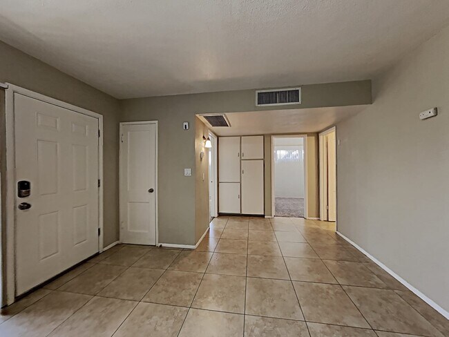Foto del edificio - 9444 N 4th Ave