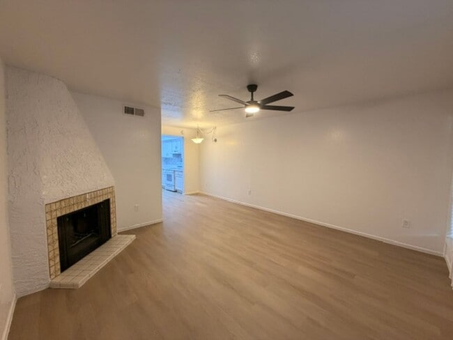 Building Photo - 3002 N 70th St