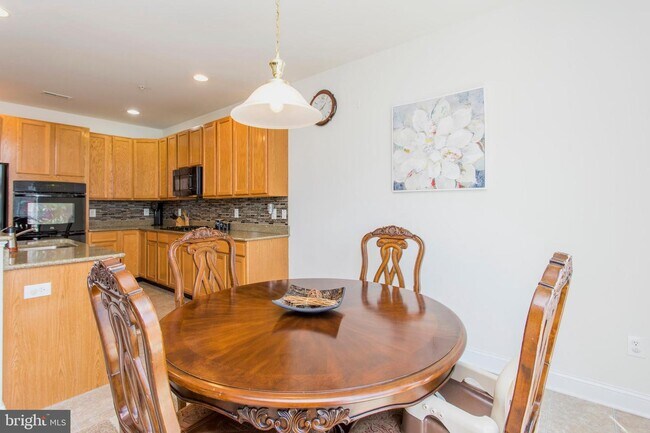 Foto del edificio - 3241 Whisper Ln