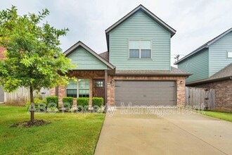 Building Photo - 3305 SW Hillstone Ave