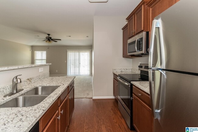 Building Photo - 125 Briar Ridge Ln
