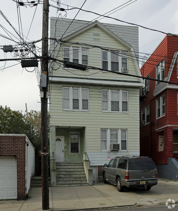 Building Photo - 9 Van Nostrand Ave